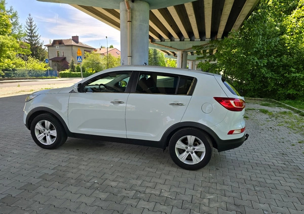 Kia Sportage cena 45999 przebieg: 178000, rok produkcji 2010 z Olkusz małe 137